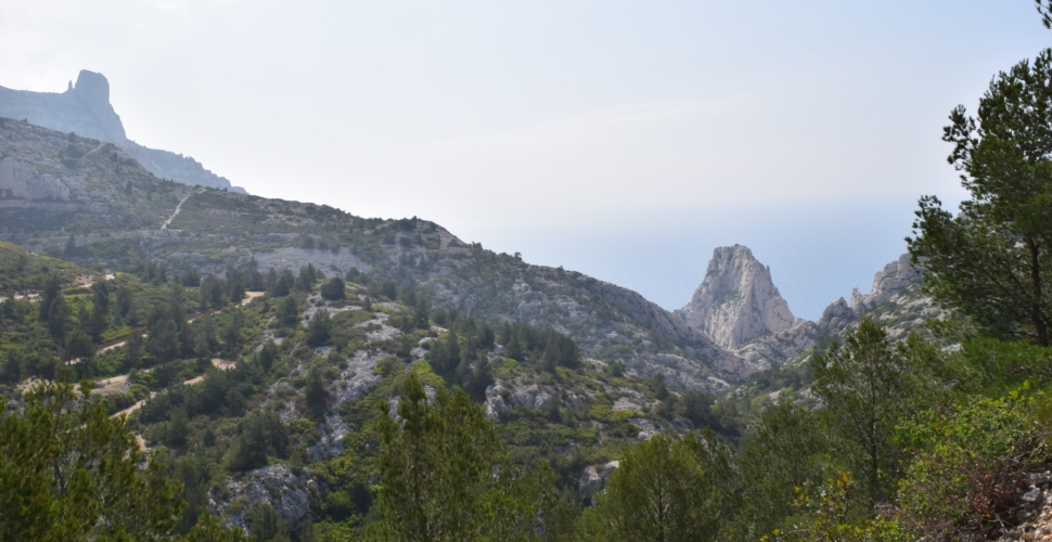 En randonnée dans les calanques