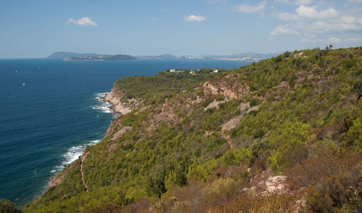 Vue du sentier, Cap Garonne