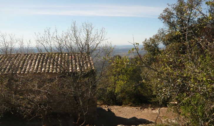 Chapelle au sommet du Pic Saint-Loup © Cyril Gautreau
