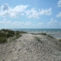 Sentier d'accès à la mer (Crédits: Stéphanie Ritz)